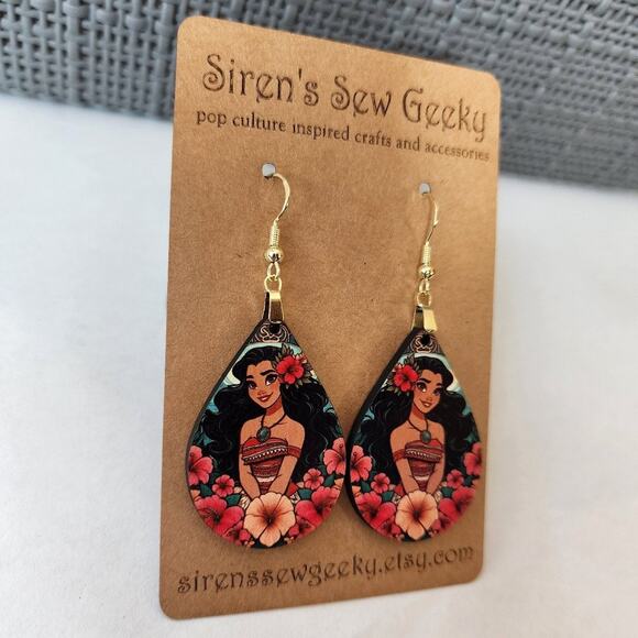 Moana Disney Princess Earrings - Picture 2 of 2